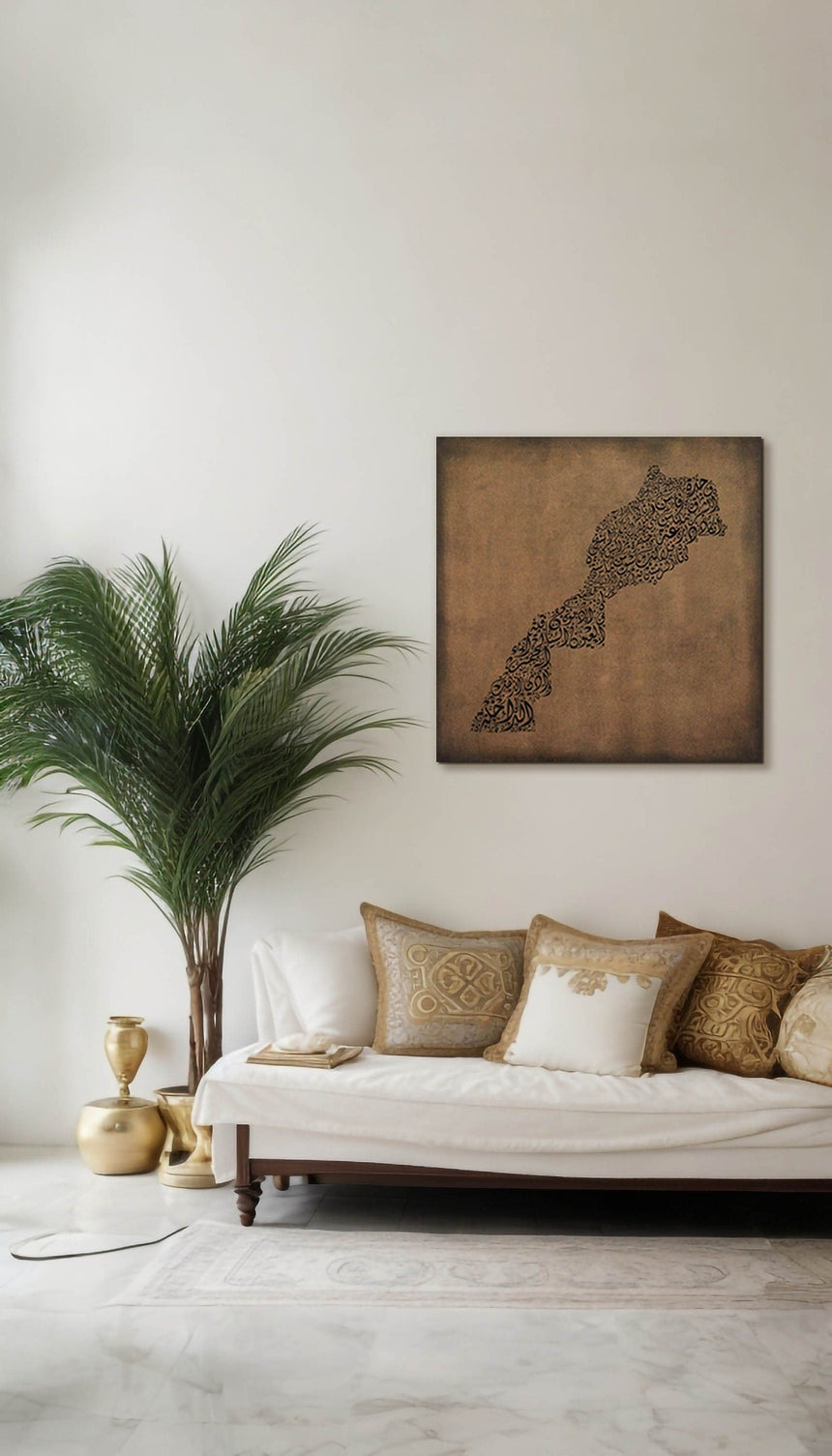 لوحة خشبية فنية لخريطة المغرب بأسماء المدن بخط الديواني.